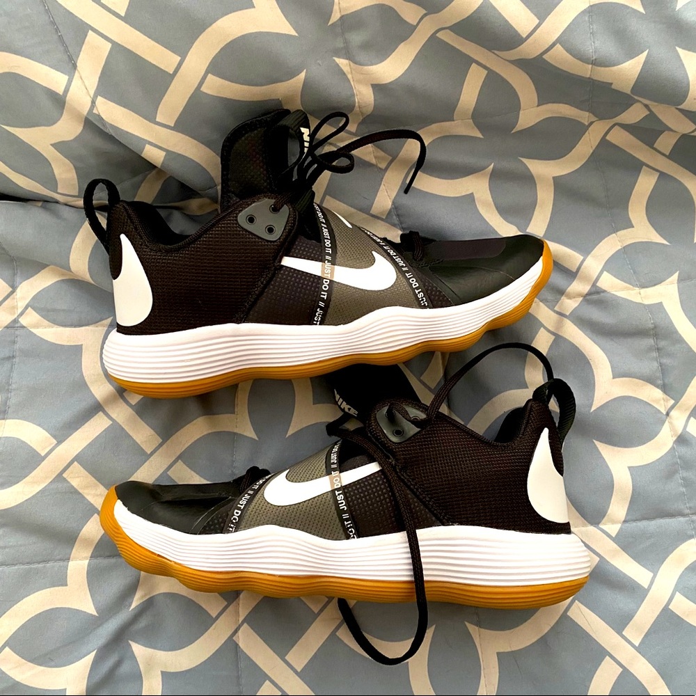 Women’s Nike Volleyball Shoes